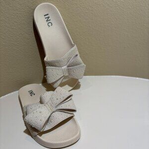 👰‍♀️I.N.C. White Peymin Pool Slides Wedding Bridal Slip-ons Size 8